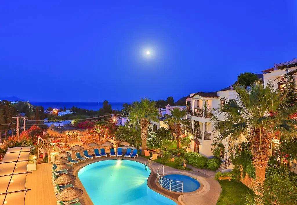 Sunny Garden Nilufer Hotel 图尔古特雷斯