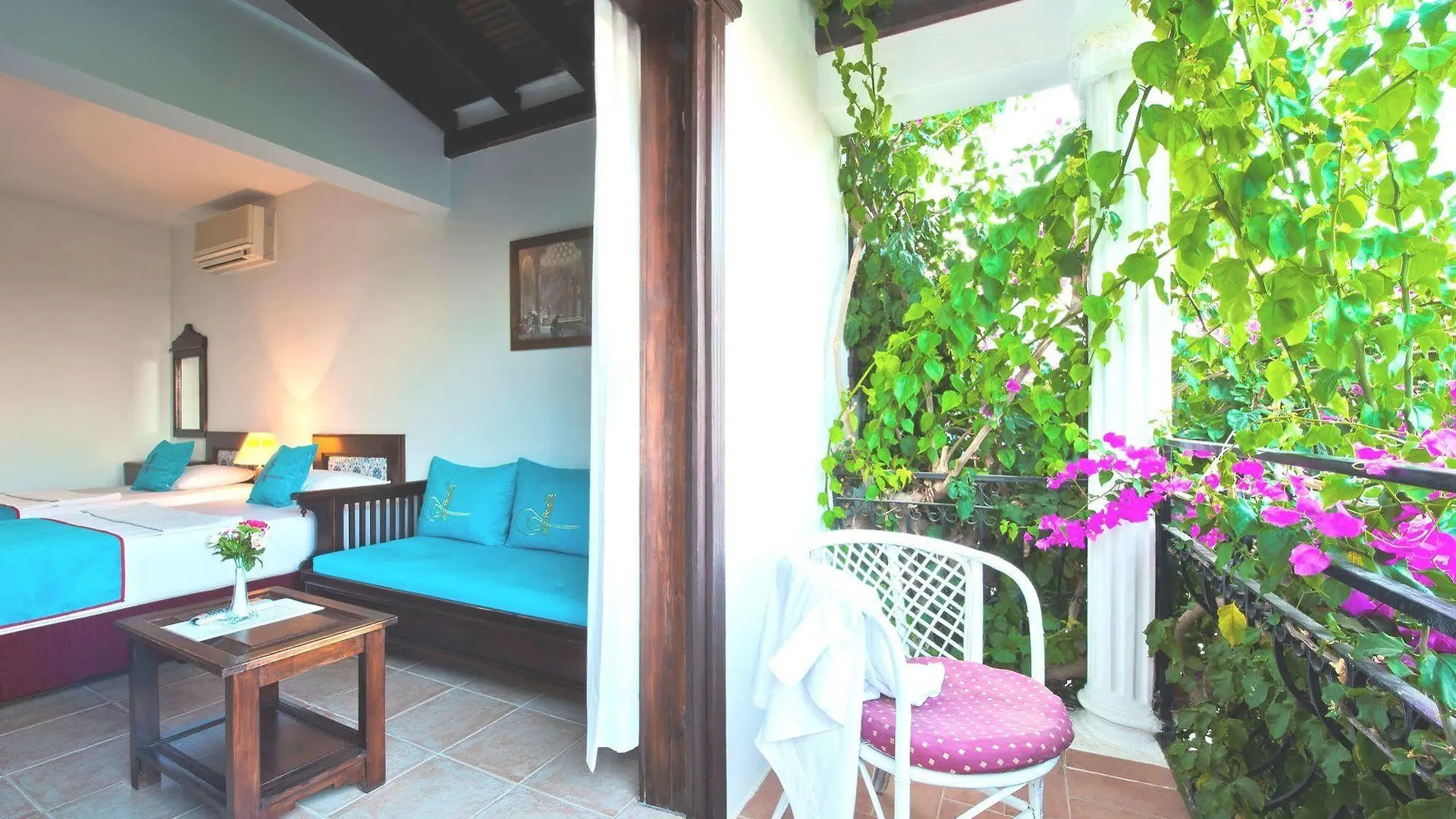 Sunny Garden Nilufer Hotel 图尔古特雷斯