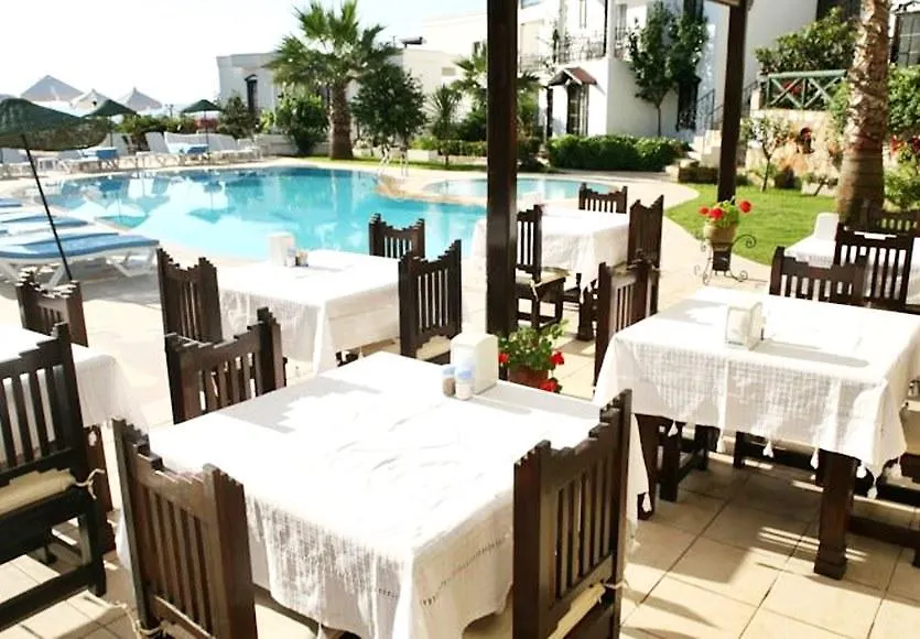 Sunny Garden Nilufer Hotel Turgutreis 3*,  Türkiye