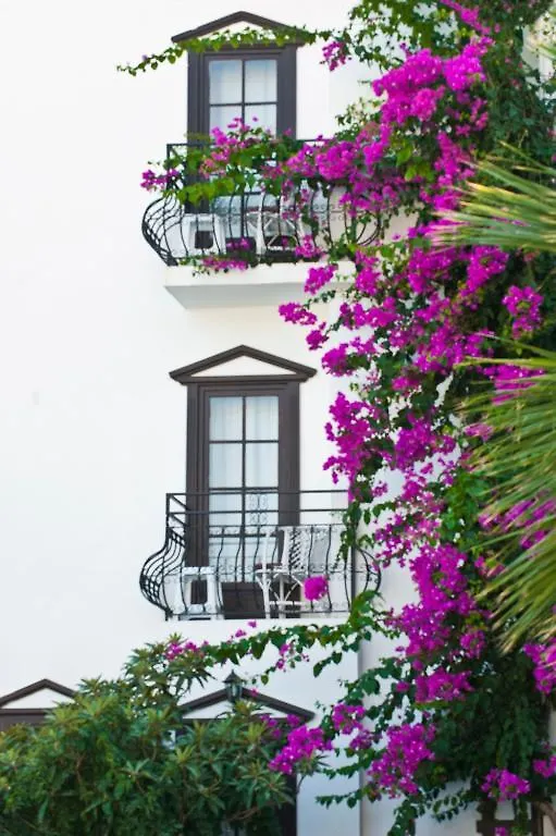 Sunny Garden Nilufer Hotel Turgutreis