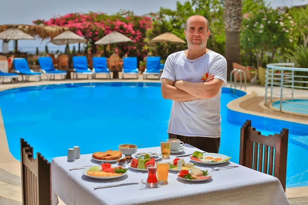 Sunny Garden Nilufer Hotel Turgutreis